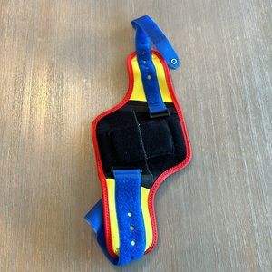 Nipit thumb sucking device for kids. Like new.